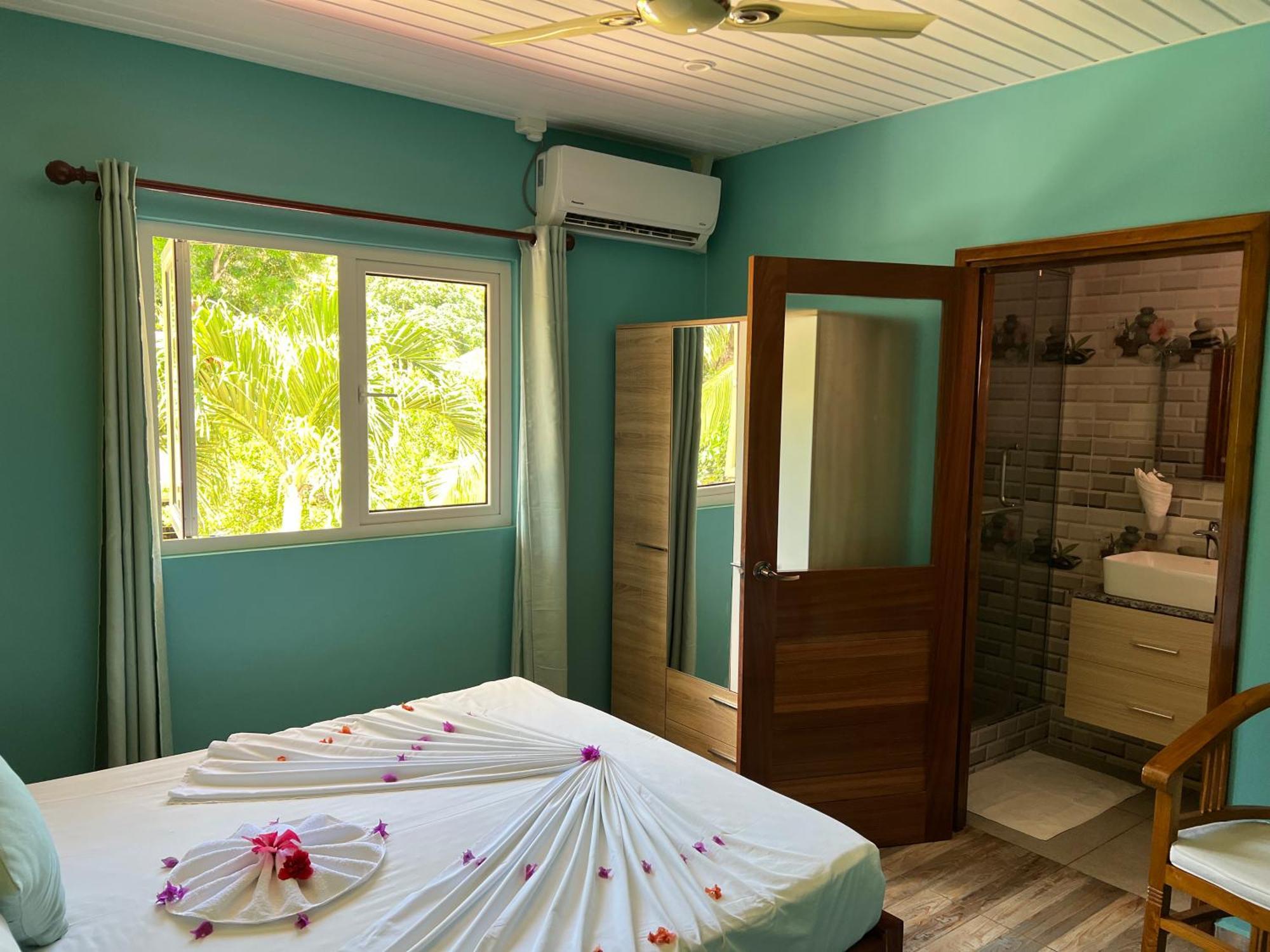 Chloe'S Cottage Self-Catering Isola di Isola di La Digue Esterno foto