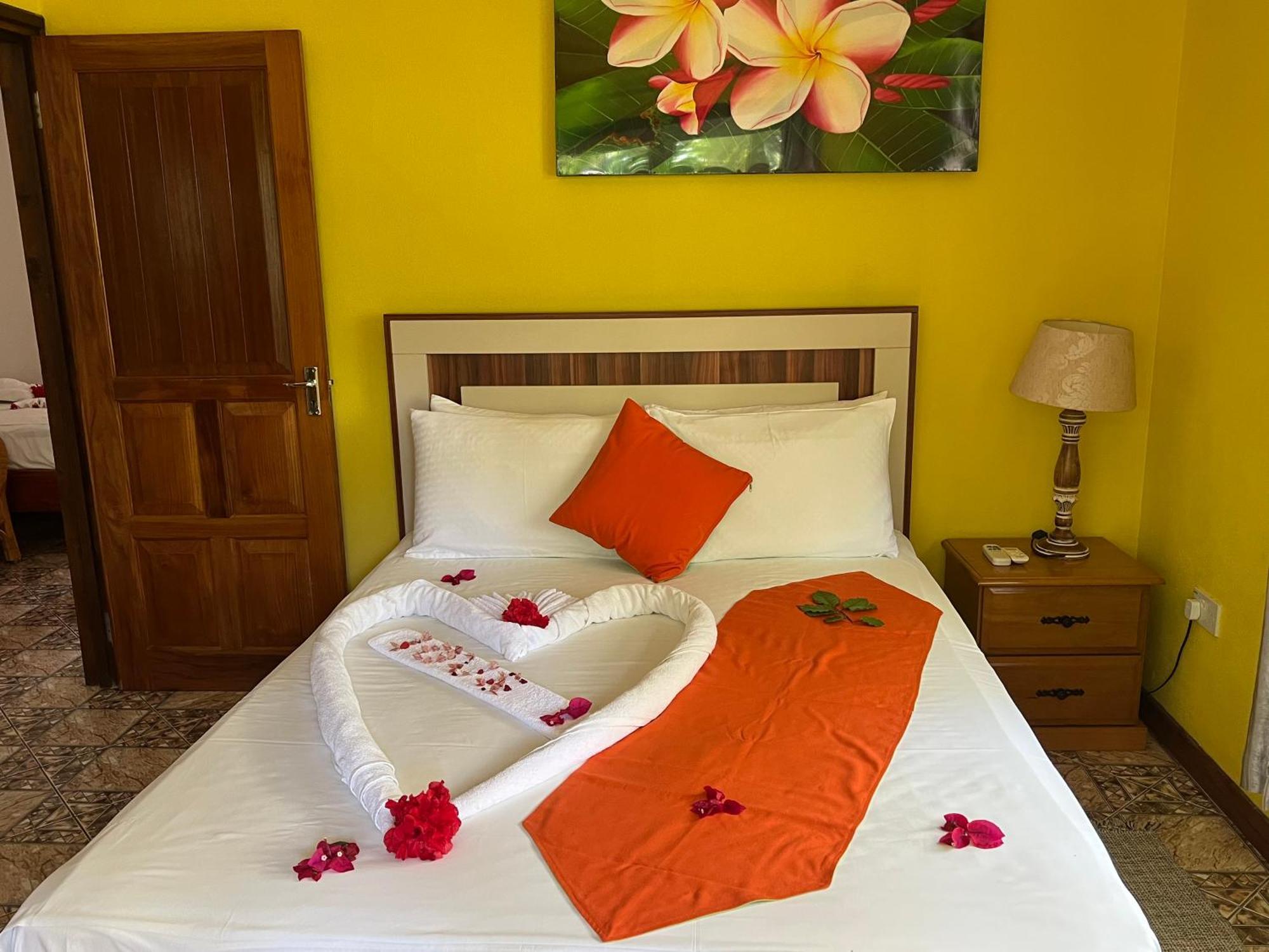 Chloe'S Cottage Self-Catering Isola di Isola di La Digue Esterno foto